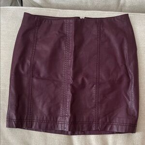 Elegant Burgundy Leather Skirt